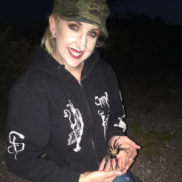 Meet your Posher, Shari - Picture 6 of 16